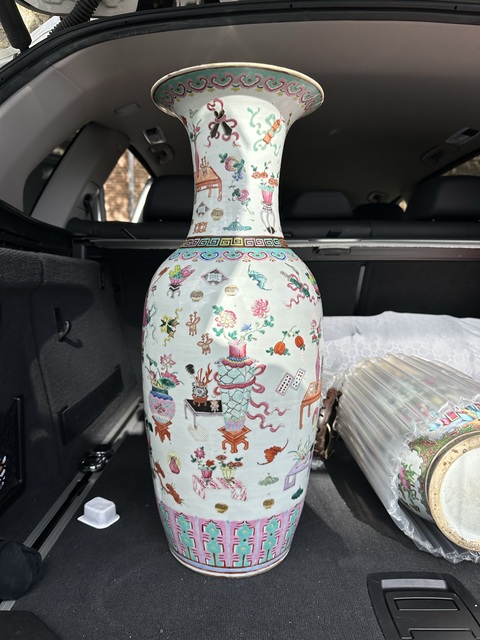古玩陶瓷粉彩博古花卉紋大瓶真品鑒賞圖