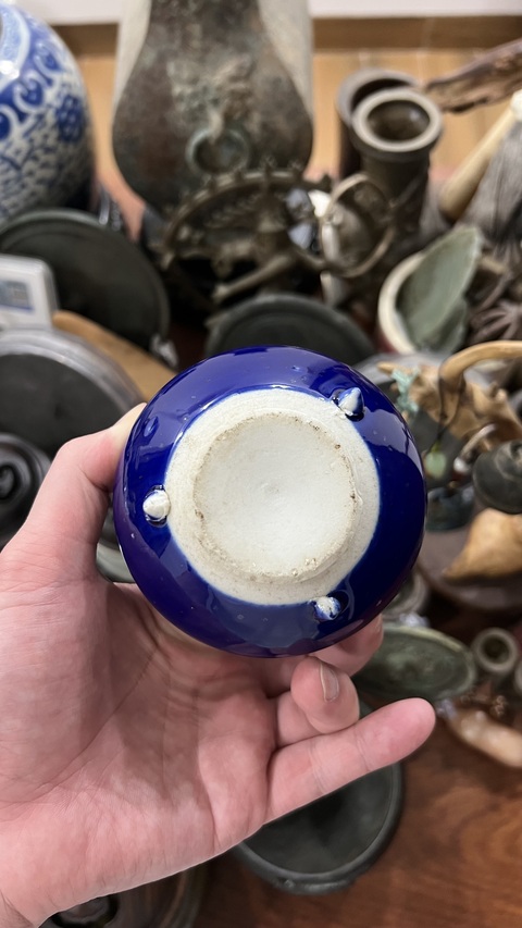 古玩陶瓷藍釉香爐真品鑒賞圖