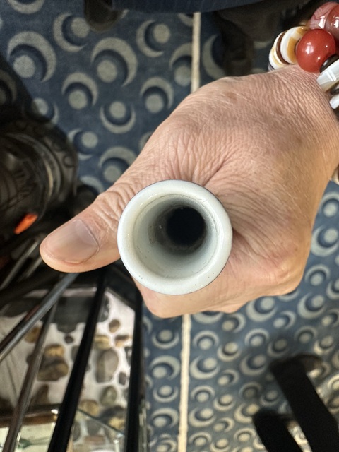 古玩陶瓷灑藍釉描金花卉膽瓶拍賣，當前價格19999元