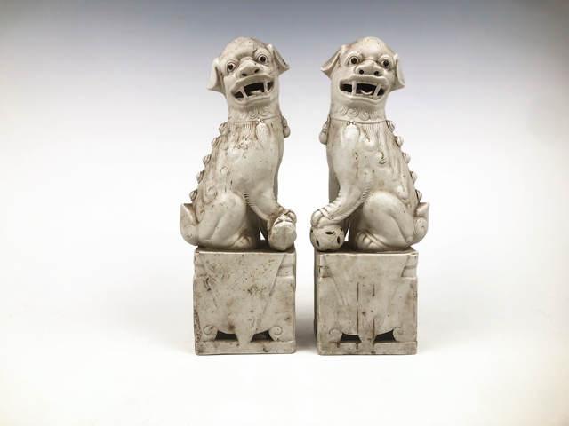 古玩陶瓷民國至創匯·素胎獅子造像（一對）真品鑒賞圖