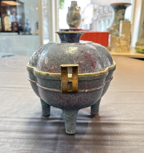 古玩陶瓷爐鈞釉鼎真品鑒賞圖