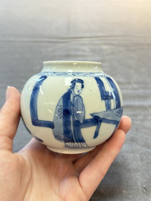 古玩陶瓷人物紋青花水盂真品鑒賞圖