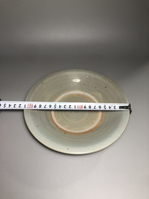 古玩陶瓷龍泉青瓷盤真品鑒賞圖