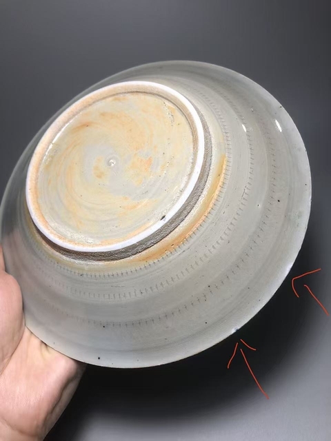 古玩陶瓷龍泉青瓷盤真品鑒賞圖
