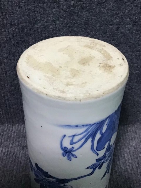 古玩陶瓷花鳥紋青花筆筒真品鑒賞圖