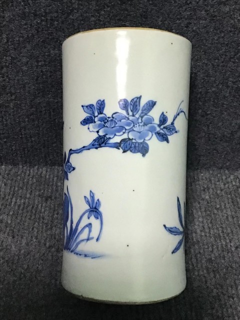 古玩陶瓷花鳥紋青花筆筒真品鑒賞圖