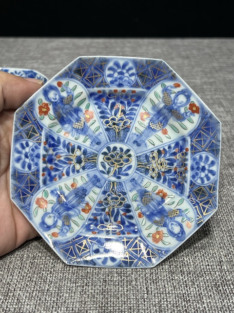 古玩陶瓷青花五彩描金杯盤真品鑒賞圖