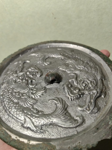 古玩銅器遼金摩羯魚鏡真品鑒賞圖