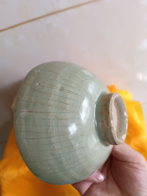 古玩陶瓷明代·青釉暗刻篦紋碗真品鑒賞圖