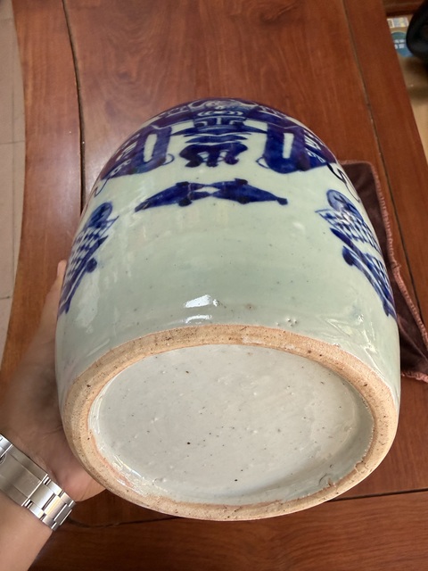 古玩陶瓷豆青釉青花博古圖冬瓜罐真品鑒賞圖