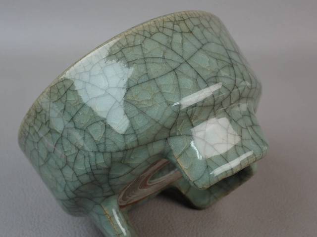 古玩陶瓷哥釉三足洗真品鑒賞圖