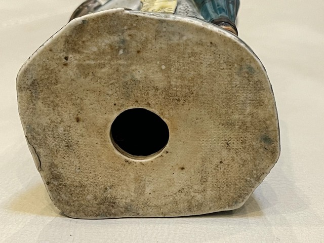 古玩陶瓷人物塑像真品鑒賞圖