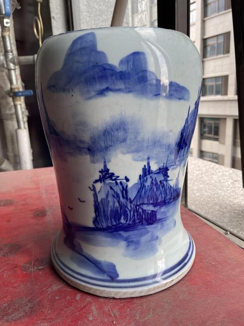 古玩陶瓷青花山水紋擺件真品鑒賞圖