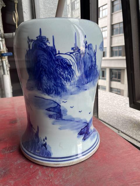 古玩陶瓷青花山水紋擺件真品鑒賞圖
