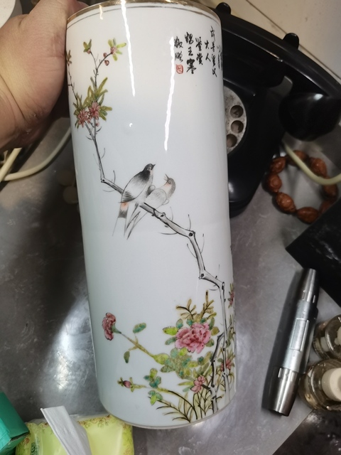 古玩陶瓷花鳥紋淺絳彩帽筒真品鑒賞圖