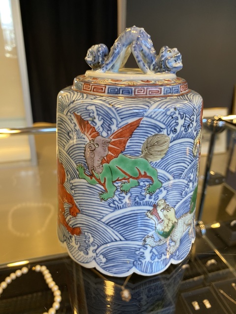 古玩陶瓷晚清青花五彩瓷鐘真品鑒賞圖