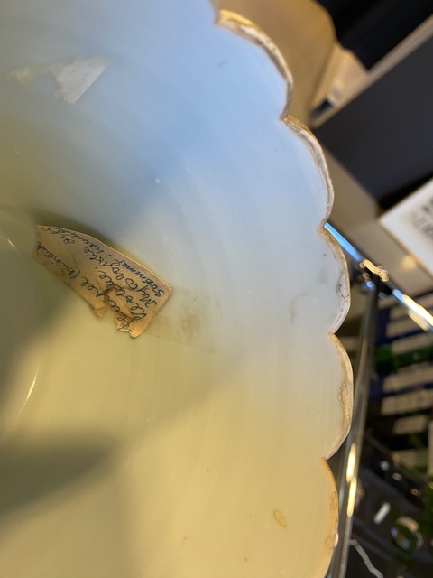 古玩陶瓷晚清青花五彩瓷鐘真品鑒賞圖