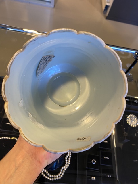 古玩陶瓷晚清青花五彩瓷鐘真品鑒賞圖