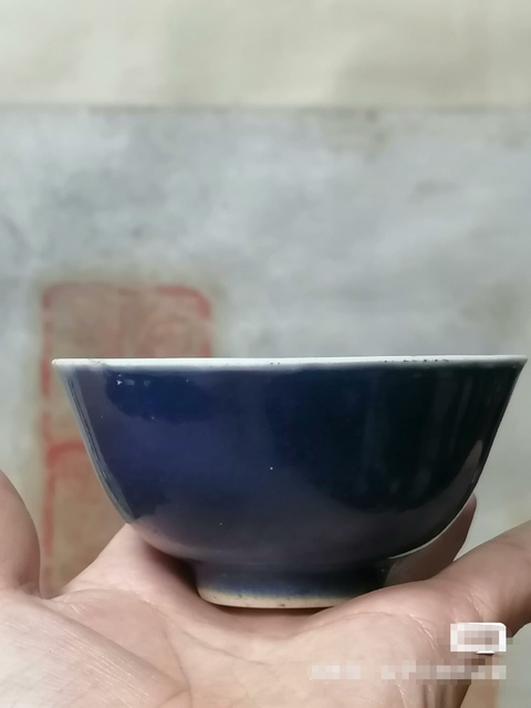 古玩陶瓷清早期 藍釉碗真品鑒賞圖