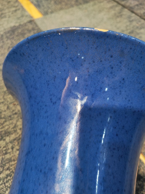 古玩陶瓷灑藍(lán)釉鳳尾尊真品鑒賞圖