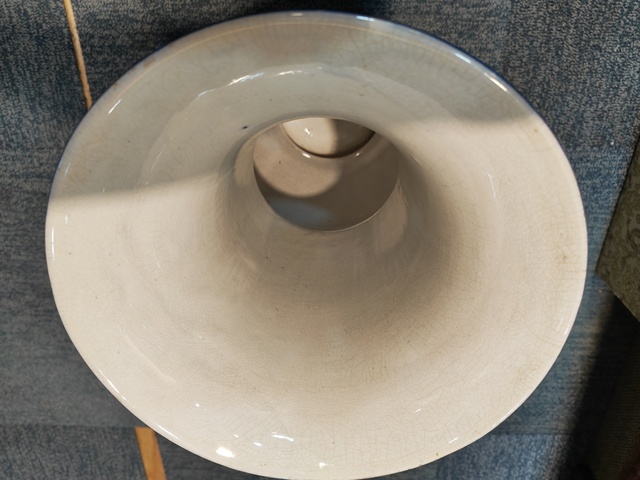 古玩陶瓷灑藍(lán)釉鳳尾尊真品鑒賞圖