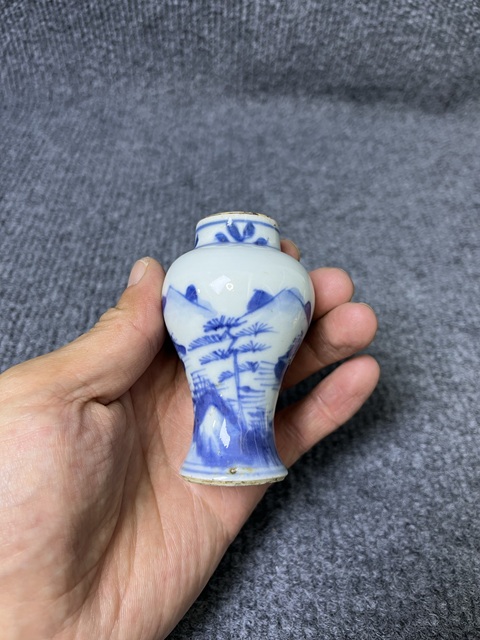 古玩陶瓷康熙·青花山水紋小瓶真品鑒賞圖