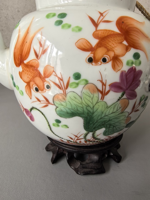 古玩陶瓷粉彩金玉滿堂紋茶壺真品鑒賞圖