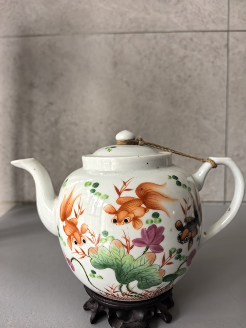 古玩陶瓷粉彩金玉滿堂紋茶壺真品鑒賞圖