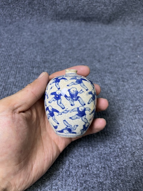 古玩陶瓷青花煨瓷百子紋小罐真品鑒賞圖