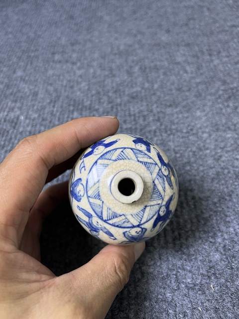 古玩陶瓷青花煨瓷百子紋小罐真品鑒賞圖