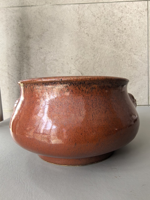古玩陶瓷雙鋪首紅釉圈足香爐真品鑒賞圖