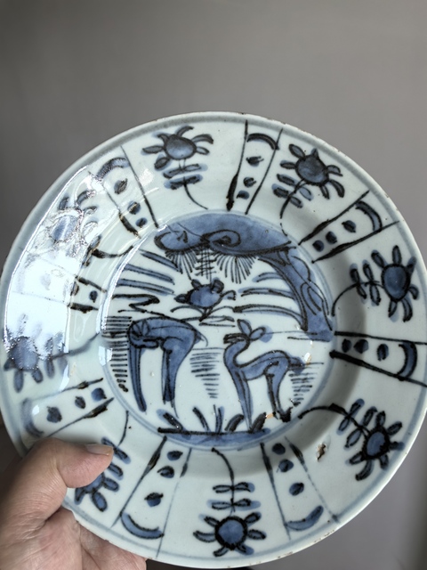 古玩陶瓷晚明青花雙鹿圖盤真品鑒賞圖