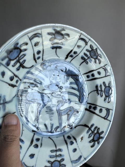 古玩陶瓷晚明青花雙鹿圖盤真品鑒賞圖