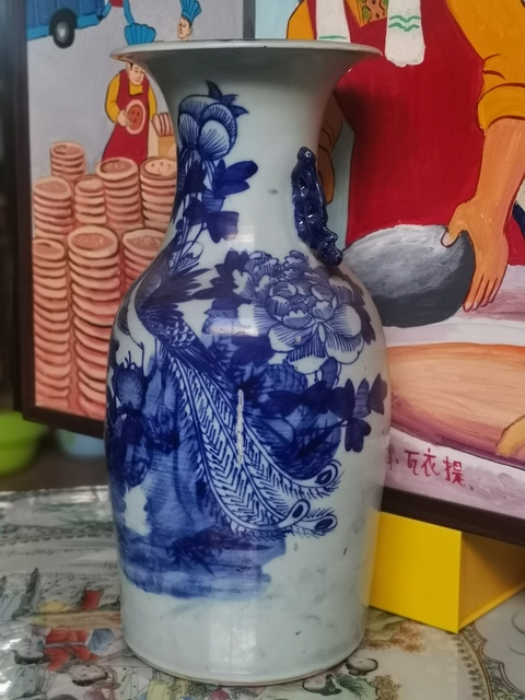 古玩陶瓷青花花鳥紋雙耳瓶真品鑒賞圖