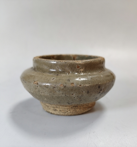 古玩陶瓷龍泉青瓷水盂真品鑒賞圖