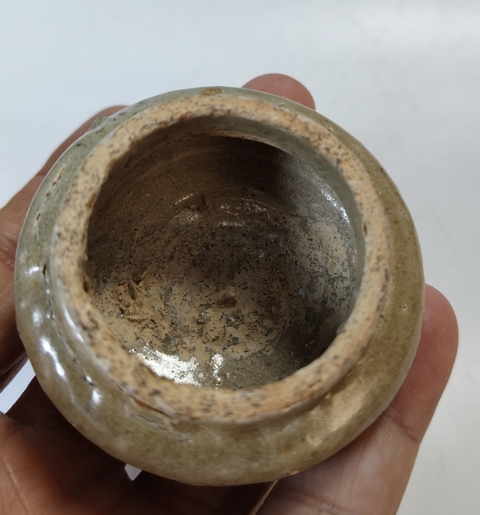 古玩陶瓷龍泉青瓷水盂真品鑒賞圖