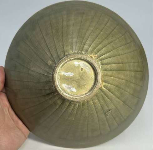 古玩陶瓷耀州窯青釉刻花大碗真品鑒賞圖