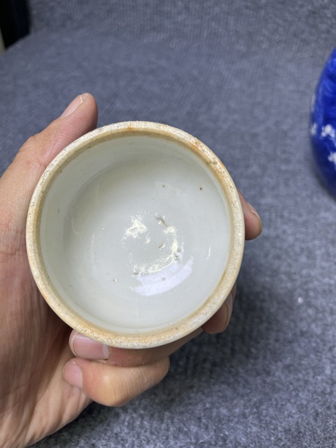 古玩陶瓷青花留白冰梅紋蓋罐真品鑒賞圖