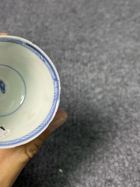 古玩陶瓷青花人物花卉紋杯真品鑒賞圖