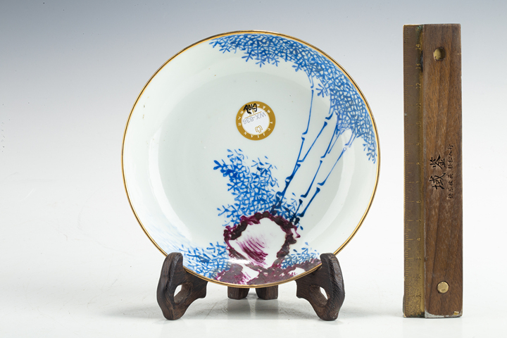 古玩陶瓷民國(guó)·料彩墨石竹影紋小盤(pán)真品鑒賞圖