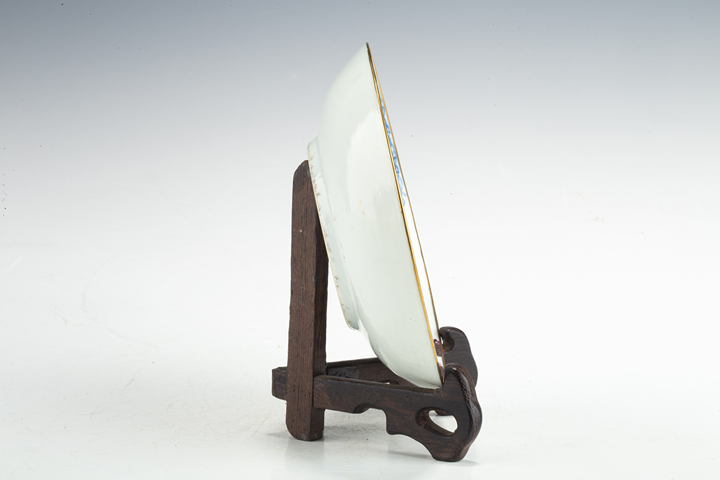 古玩陶瓷民國(guó)·料彩墨石竹影紋小盤(pán)真品鑒賞圖