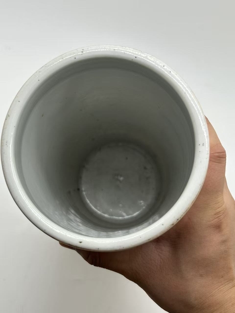 古玩陶瓷珊瑚紅描金八破圖帽筒真品鑒賞圖