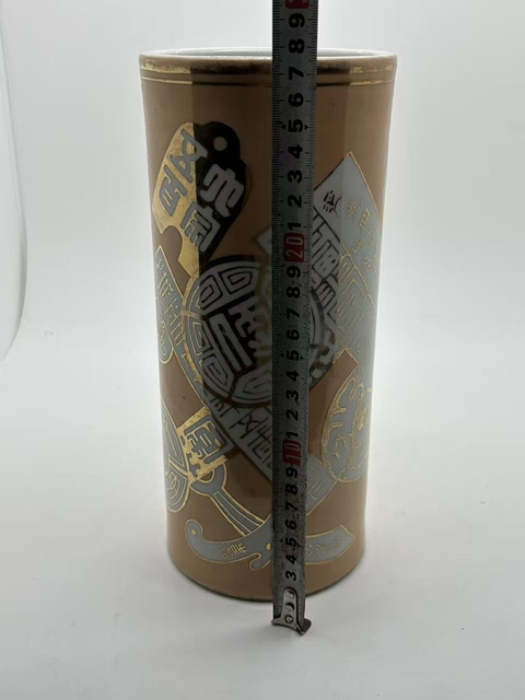 古玩陶瓷珊瑚紅描金八破圖帽筒真品鑒賞圖