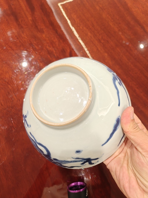 古玩陶瓷青花過墻龍紋茶碗真品鑒賞圖
