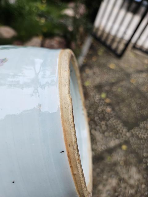 古玩陶瓷淺絳人物故事雙耳瓶真品鑒賞圖