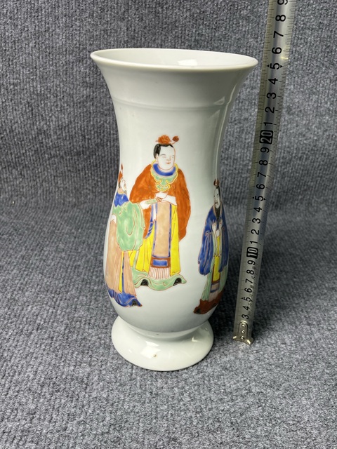 古玩陶瓷粉彩人物故事紋琵琶尊真品鑒賞圖