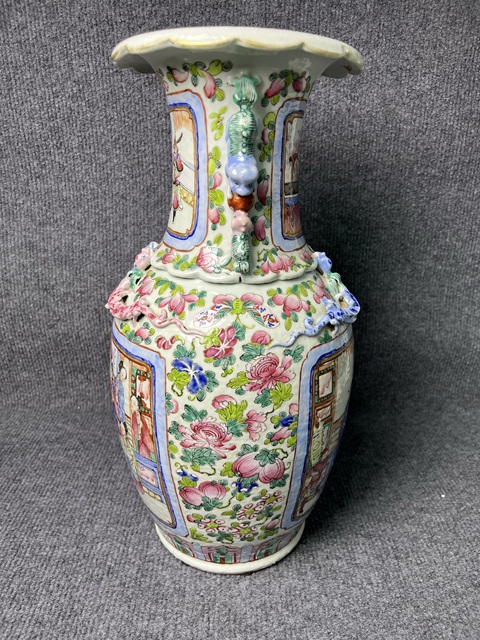 古玩陶瓷粉彩人物故事紋大瓶真品鑒賞圖