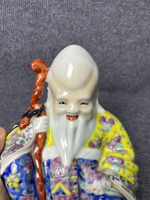 古玩陶瓷粉彩壽星塑像拍賣,當(dāng)前價格3288元