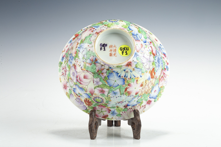 古玩陶瓷民國·粉彩百花不落地紋大碗拍賣，當前價格4205元