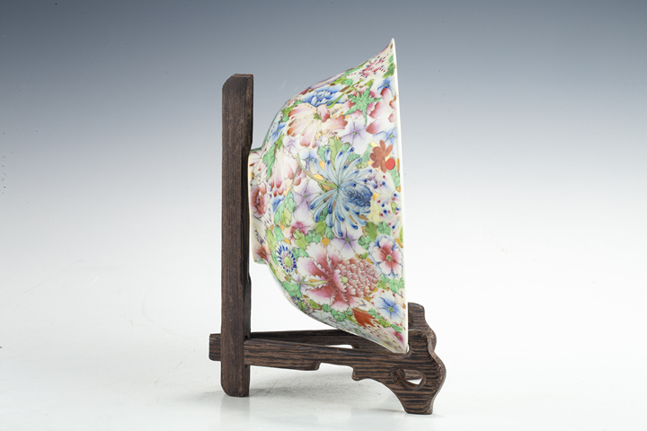 古玩陶瓷民國·粉彩百花不落地紋大碗拍賣，當前價格4205元